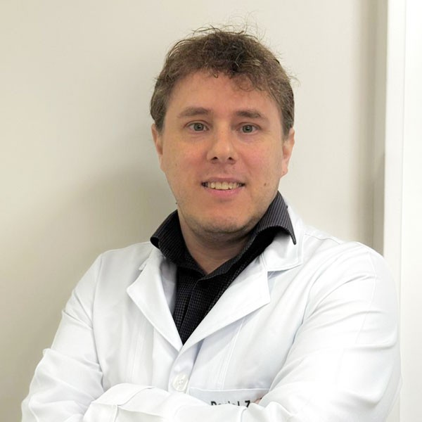 Dr. Daniel Zomer Jung